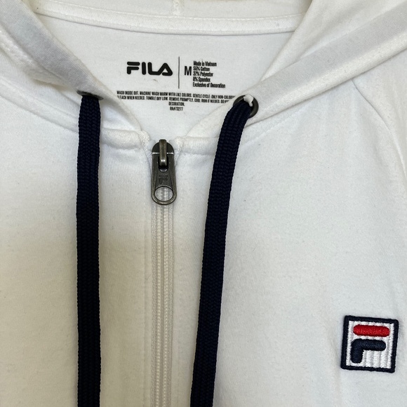 Fila Women zippered jacked with hood Medium NWT - Picture 3 of 11